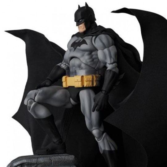 Batman Hush MAFEX Action Figure Batman Black Ver. 16 cm