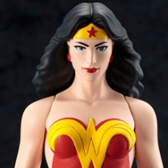 DC Comics ARTFX+ PVC Statue 1/10 Wonder Woman (Classic) 19 cm