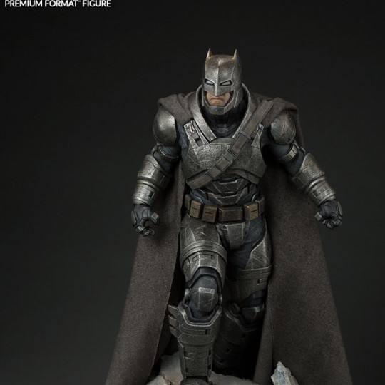 Batman v Superman Dawn of Justice Premium Format Figure Armored Batman 59 cm