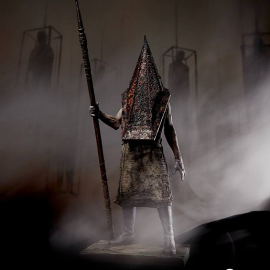 Silent Hill 2 Statue 1/6 Misty Day,Remains of Judgement - Red Pyramid Thing 34 cm